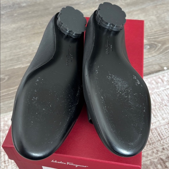 Salvatore Ferragamo Black Loafers with Gold Accent - never worn - Picture 2 of 4